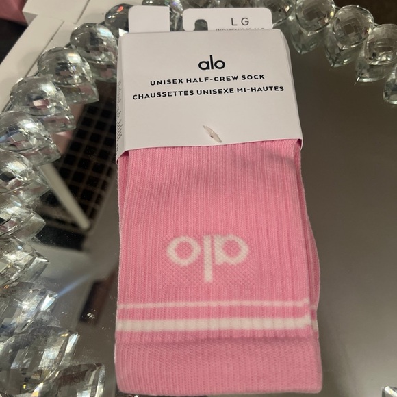 ALO Yoga Sweet Pink Athletic Half-Crew Socks LG - Picture 1 of 4